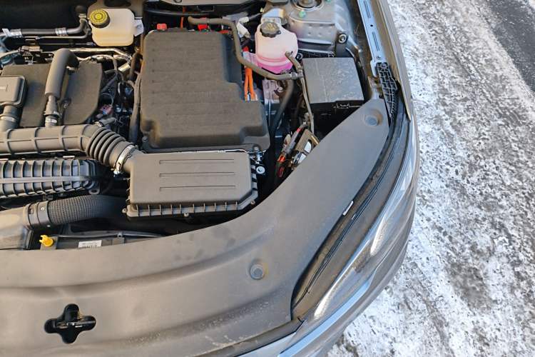 Used BYD Seal 05 DM-i 2025 DM-i Smart Drive 55KM Luxury Model Engine Bay Left