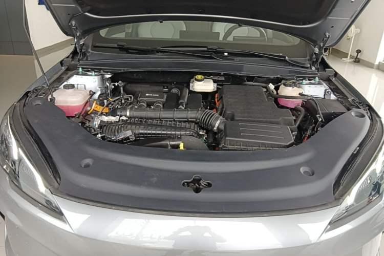 Used BYD Seal 05 DM-i 2025 DM-i Intelligent Drive 120KM Flagship Model Engine Bay