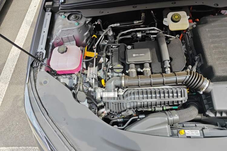 Used BYD Seal 05 DM-i 2025 DM-i Smart Drive 55KM Luxury Model Engine Bay Right