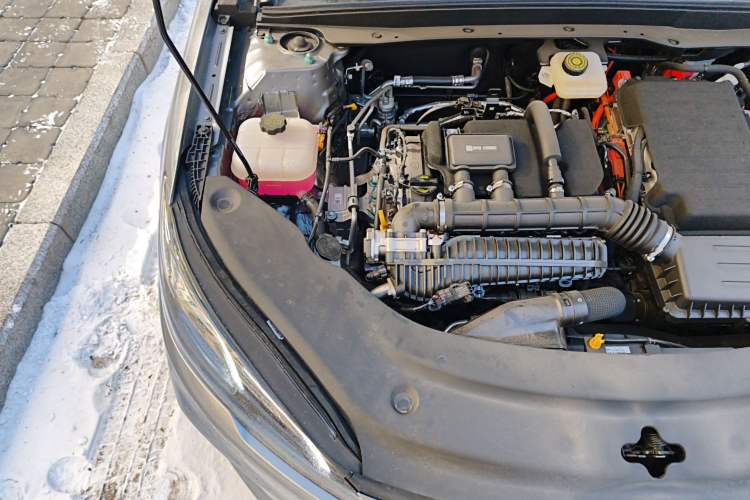 Used BYD Seal 05 DM-i 2025 DM-i Smart Drive 55KM Luxury Model Engine Bay Right