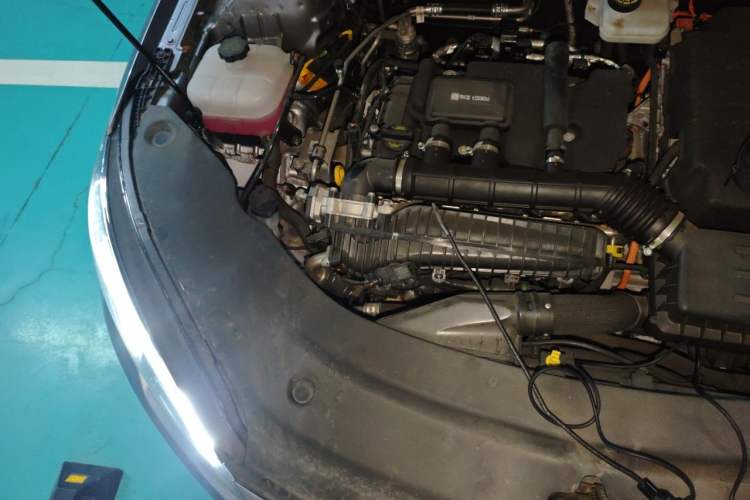 Used BYD Seal 05 DM-i 2025 DM-i Smart Drive 55KM Luxury Model Engine Bay Right