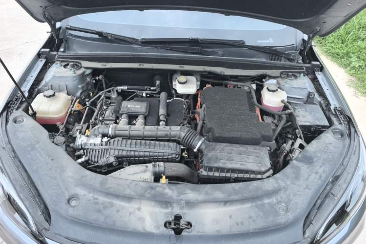 Used BYD Seal 05 DM-i 2025 DM-i Smart Drive 55KM Luxury Model Engine Bay