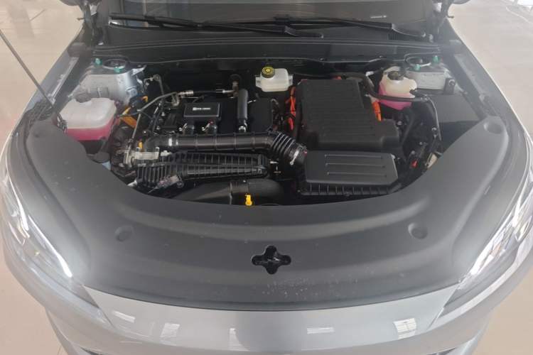 Used BYD Seal 05 DM-i 2025 DM-i Smart Drive 55KM Luxury Model Engine Bay