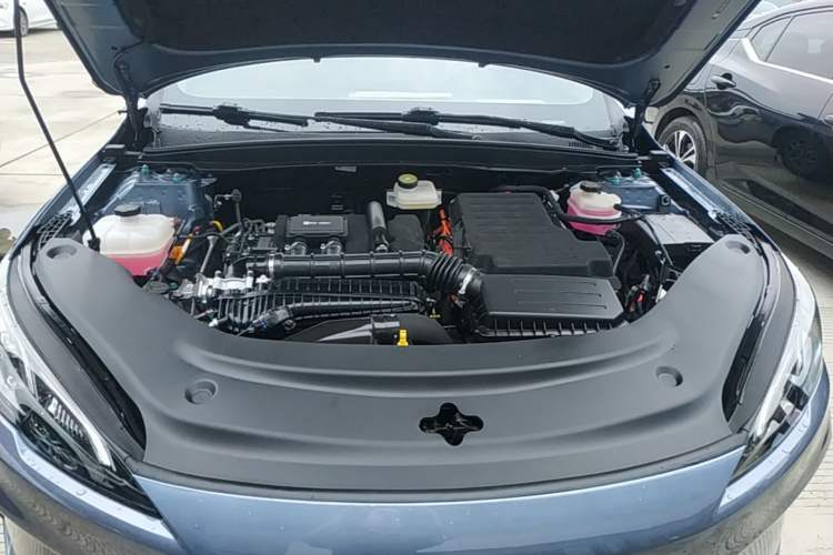 Used BYD Seal 05 DM-i 2025 DM-i Smart Drive 55KM Luxury Model Engine Bay