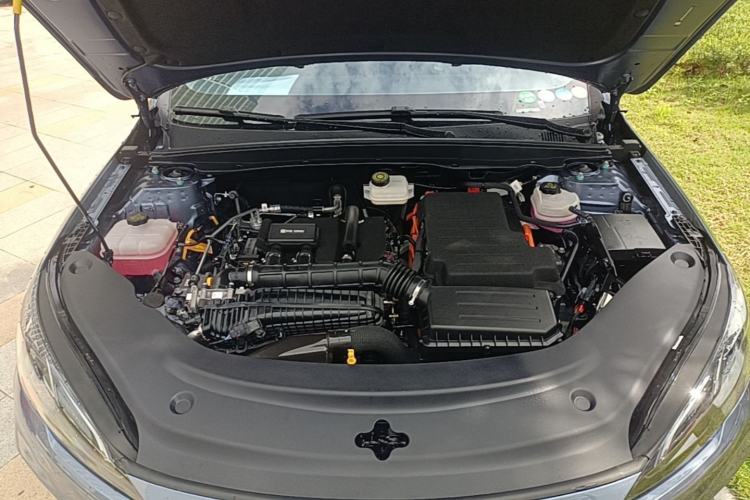 Used BYD Seal 05 DM-i 2025 DM-i Smart Drive 55KM Luxury Model Engine Bay