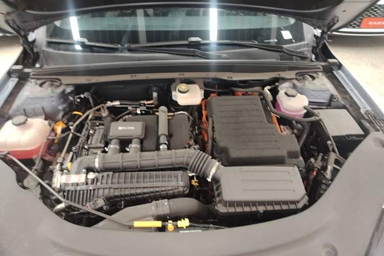 Used BYD Seal 05 DM-i 2025 DM-i Intelligent Drive 120KM Flagship Model Engine Bay