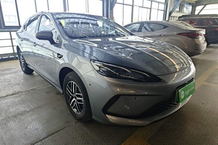 Used BYD Seal 05 DM-i 2025 DM-i Intelligent Drive 120KM Flagship Model Exterior 1
