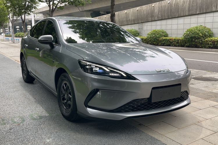 Used BYD Seal 05 DM-i 2025 DM-i Smart Drive 55KM Luxury Model Exterior 2