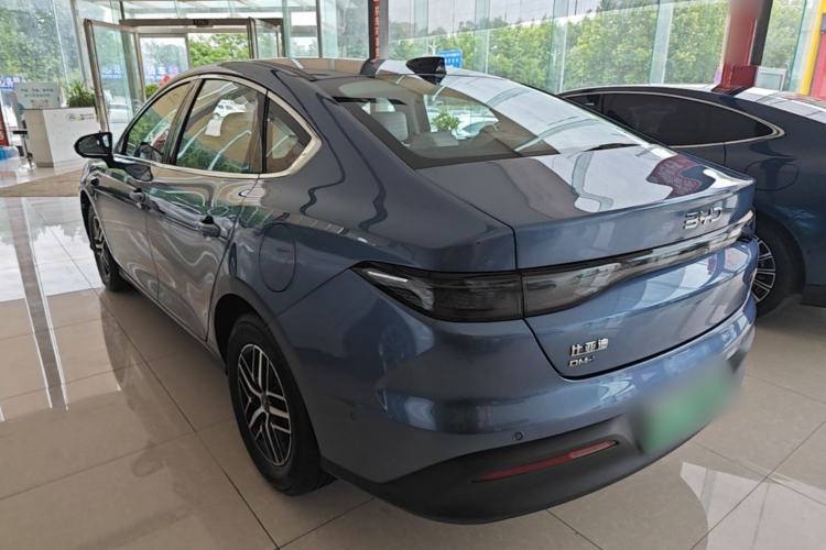 Used BYD Seal 05 DM-i 2025 DM-i Intelligent Drive 120KM Flagship Model Exterior 2