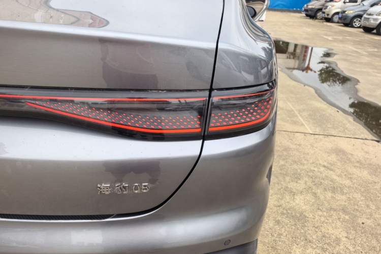 Used BYD Seal 05 DM-i 2025 DM-i Smart Drive 55KM Luxury Model Exterior 3