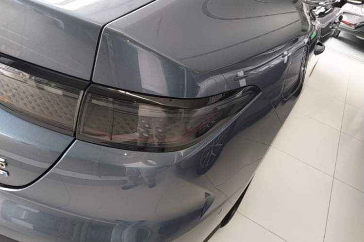 Used BYD Seal 05 DM-i 2025 DM-i Intelligent Drive 120KM Flagship Model Exterior 3