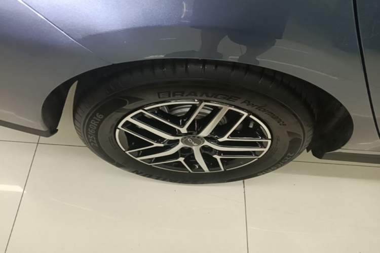 Used BYD Seal 05 DM-i 2025 DM-i Intelligent Drive 120KM Flagship Model Exterior 5