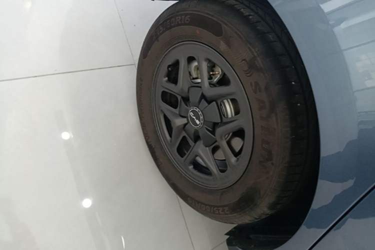 Used BYD Seal 05 DM-i 2025 DM-i Smart Drive 55KM Luxury Model Exterior 5
