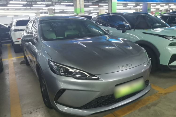 Used BYD Seal 05 DM-i 2025 DM-i Smart Drive 55KM Luxury Model Front Right 45 Deg