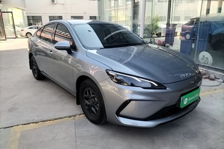 Used BYD Seal 05 DM-i 2025 DM-i Smart Drive 55KM Luxury Model Front Right 45 Deg
