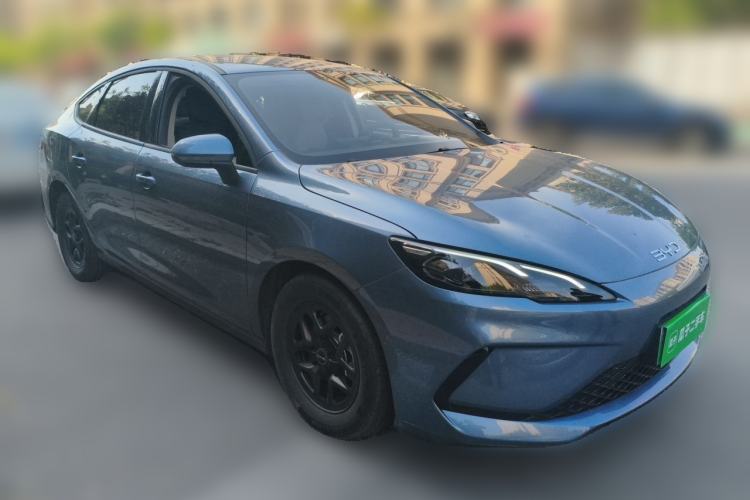 Used BYD Seal 05 DM-i 2025 DM-i Smart Drive 55KM Luxury Model Front Right 45 Deg