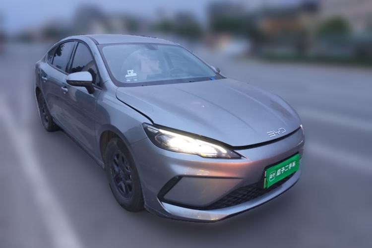 Used BYD Seal 05 DM-i 2025 DM-i Smart Drive 55KM Luxury Model Front Right 45 Deg