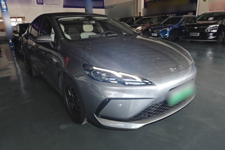 Used BYD Seal 05 DM-i 2025 DM-i Smart Drive 55KM Luxury Model Front Right 45 Deg