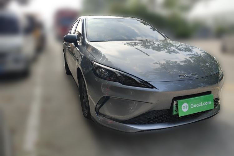 Used BYD Seal 05 DM-i 2025 DM-i Smart Drive 55KM Luxury Model Front Right 45 Deg