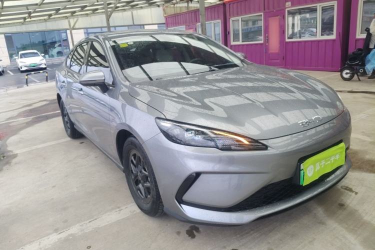 Used BYD Seal 05 DM-i 2025 DM-i Smart Drive 55KM Luxury Model Front Right 45 Deg