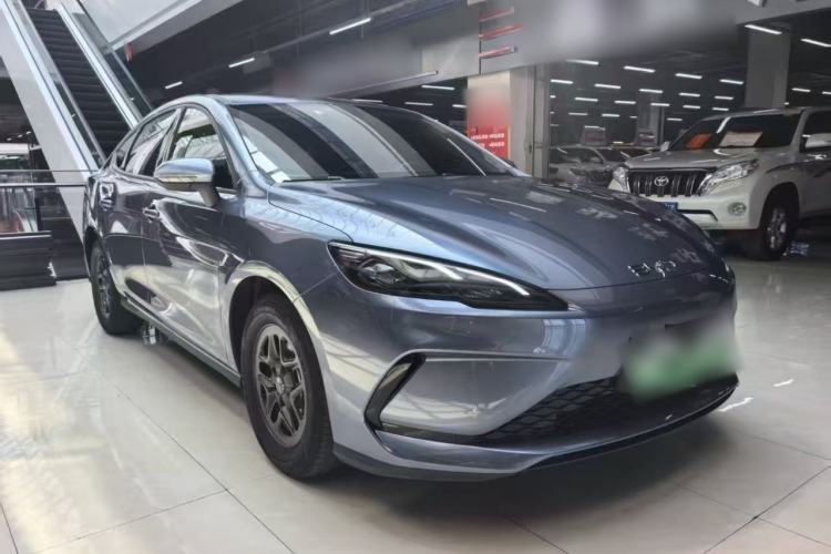Used BYD Seal 05 DM-i 2025 DM-i Smart Drive 55KM Luxury Model Front Right 45 Deg