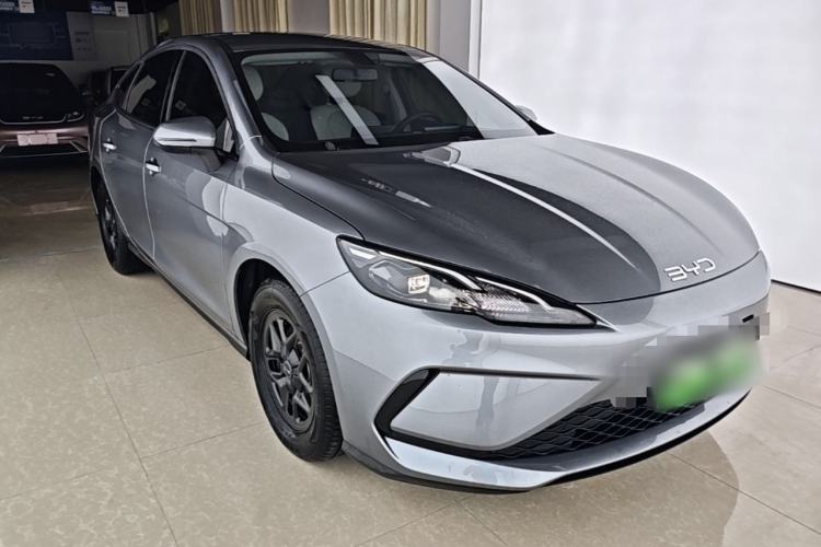 Used BYD Seal 05 DM-i 2025 DM-i Smart Drive 55KM Luxury Model Front Right 45 Deg