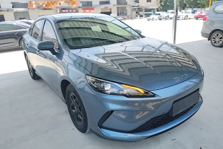Used BYD Seal 05 DM-i 2025 DM-i Smart Drive 55KM Luxury Model Front Right 45 Deg