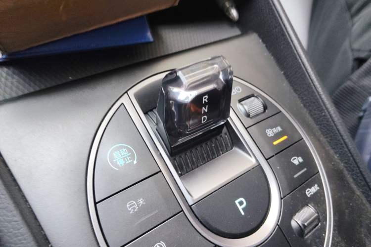 Used BYD Seal 05 DM-i 2025 DM-i Smart Drive 55KM Luxury Model Gear Lever