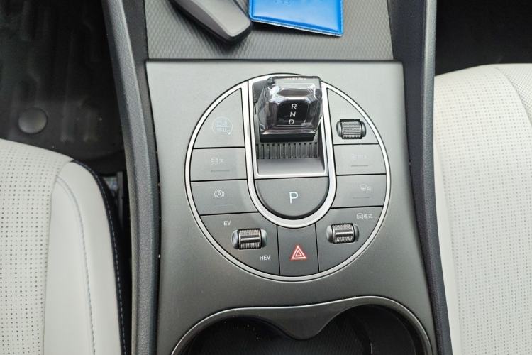 Used BYD Seal 05 DM-i 2025 DM-i Smart Drive 55KM Luxury Model Gear Lever