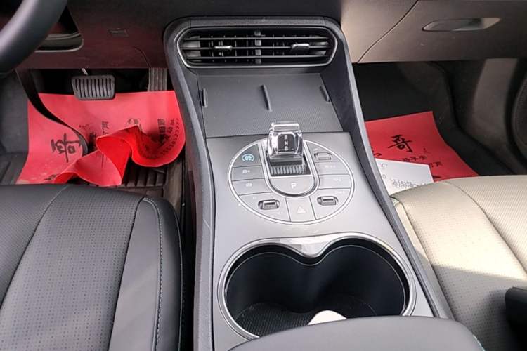 Used BYD Seal 05 DM-i 2025 DM-i Smart Drive 55KM Luxury Model Gear Lever