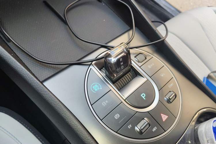 Used BYD Seal 05 DM-i 2025 DM-i Smart Drive 55KM Luxury Model Gear Lever