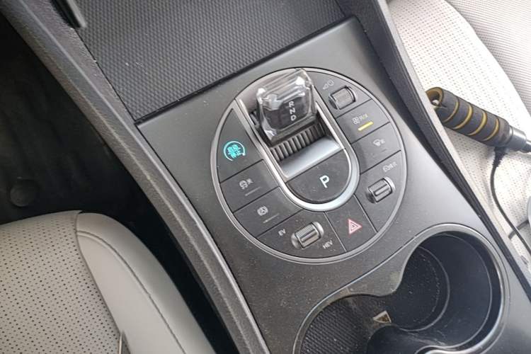 Used BYD Seal 05 DM-i 2025 DM-i Smart Drive 55KM Luxury Model Gear Lever