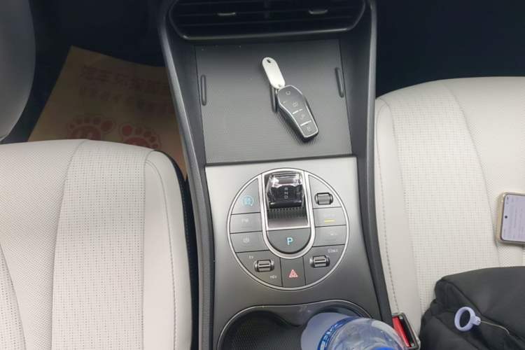 Used BYD Seal 05 DM-i 2025 DM-i Intelligent Drive 120KM Flagship Model Gear Lever