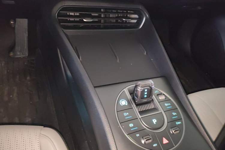 Used BYD Seal 05 DM-i 2025 DM-i Smart Drive 55KM Luxury Model Gear Lever