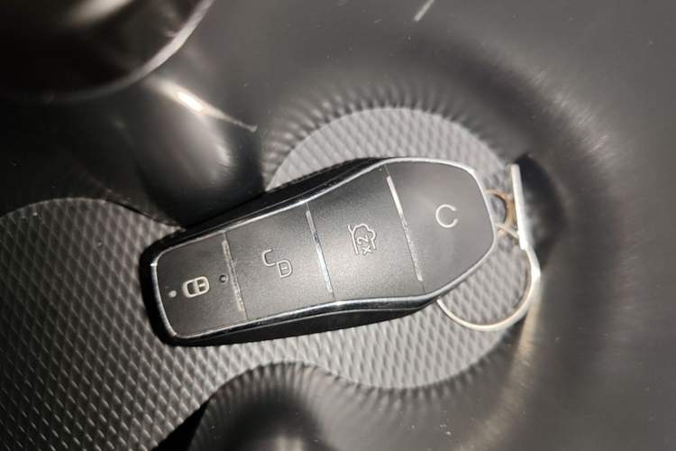 Used BYD Seal 05 DM-i 2025 DM-i Intelligent Drive 120KM Flagship Model Interior 1