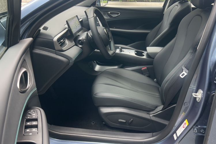 Used BYD Seal 05 DM-i 2025 DM-i Intelligent Drive 120KM Flagship Model Interior 1