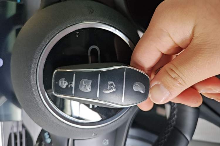 Used BYD Seal 05 DM-i 2025 DM-i Intelligent Drive 120KM Flagship Model Interior 1