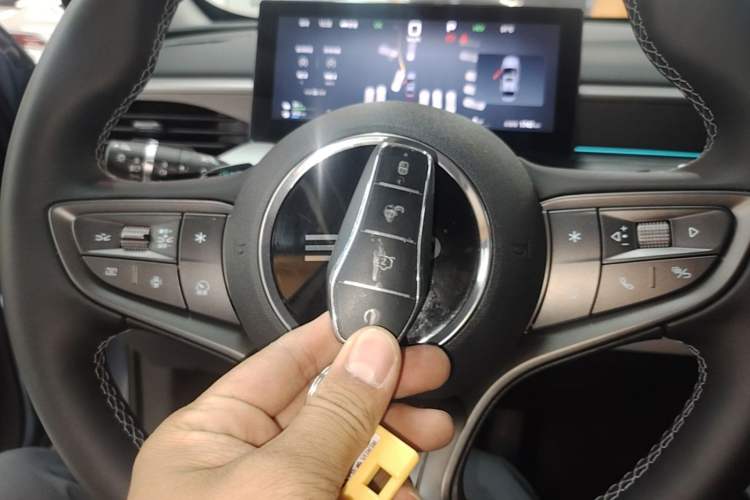 Used BYD Seal 05 DM-i 2025 DM-i Intelligent Drive 120KM Flagship Model Interior 1