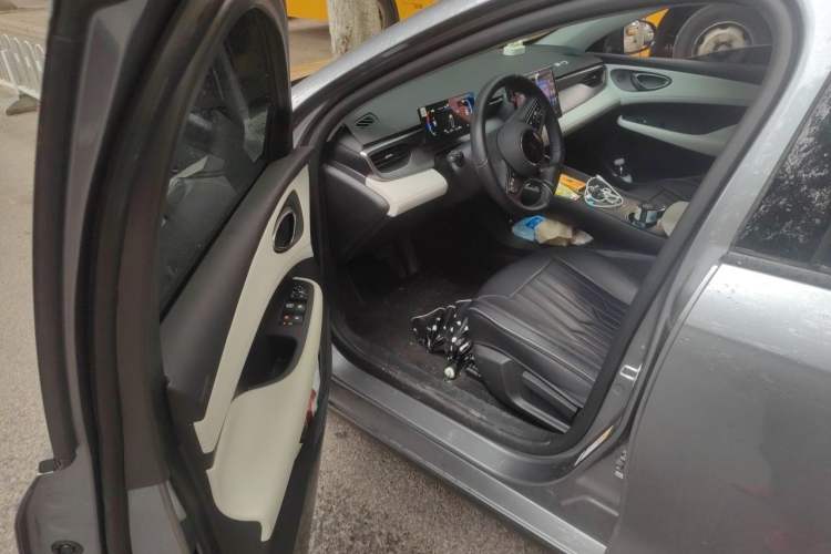 Used BYD Seal 05 DM-i 2025 DM-i Smart Drive 55KM Luxury Model Interior 3