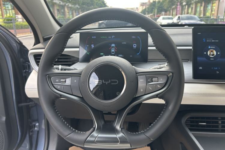 Used BYD Seal 05 DM-i 2025 DM-i Smart Drive 55KM Luxury Model Interior 6
