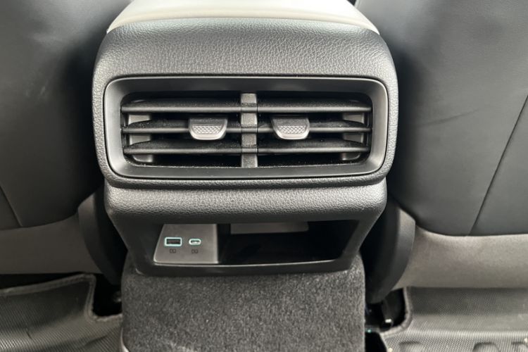 Used BYD Seal 05 DM-i 2025 DM-i Intelligent Drive 120KM Flagship Model Interior 6