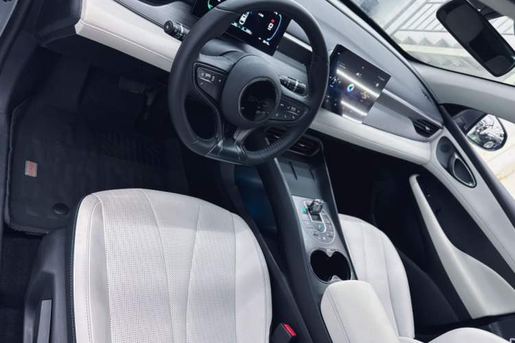 Used BYD Seal 05 DM-i 2025 DM-i Smart Drive 55KM Luxury Model Interior 7