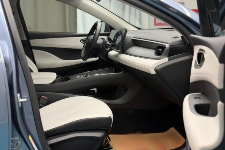 Used BYD Seal 05 DM-i 2025 DM-i Smart Drive 55KM Luxury Model Interior 9