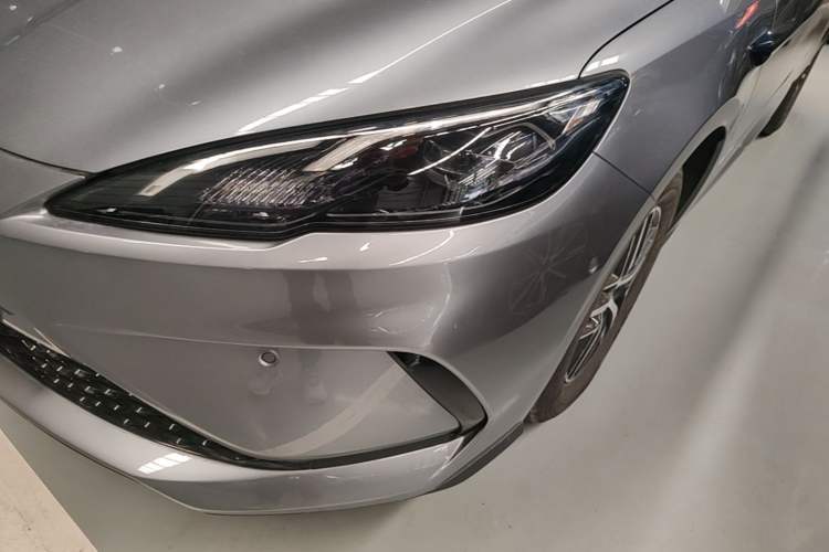 Used BYD Seal 05 DM-i 2025 DM-i Intelligent Drive 120KM Flagship Model Left Front Headlight