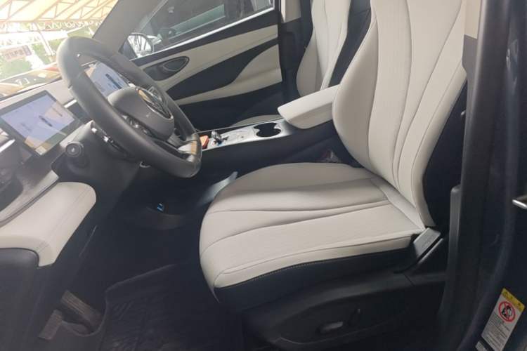 Used BYD Seal 05 DM-i 2025 DM-i Intelligent Drive 120KM Flagship Model Left Front Seat