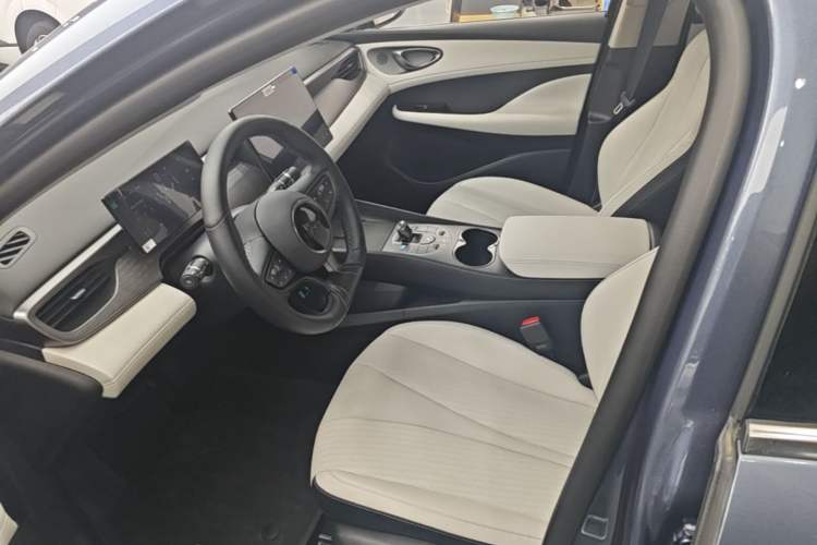 Used BYD Seal 05 DM-i 2025 DM-i Intelligent Drive 120KM Flagship Model Left Front Seat