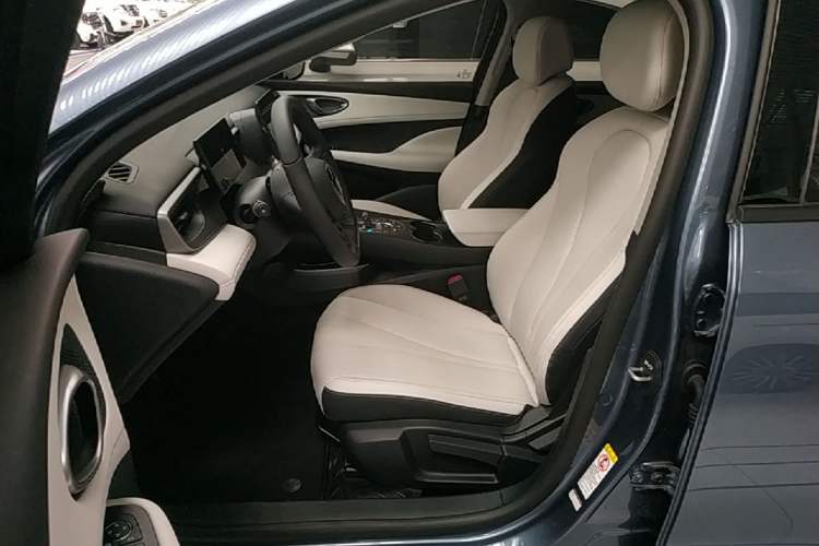 Used BYD Seal 05 DM-i 2025 DM-i Smart Drive 55KM Luxury Model Left Front Seat