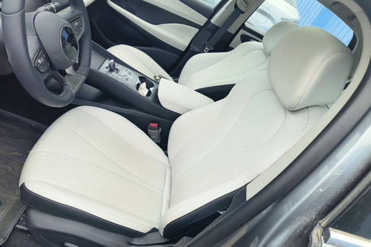 Used BYD Seal 05 DM-i 2025 DM-i Intelligent Drive 120KM Flagship Model Left Front Seat