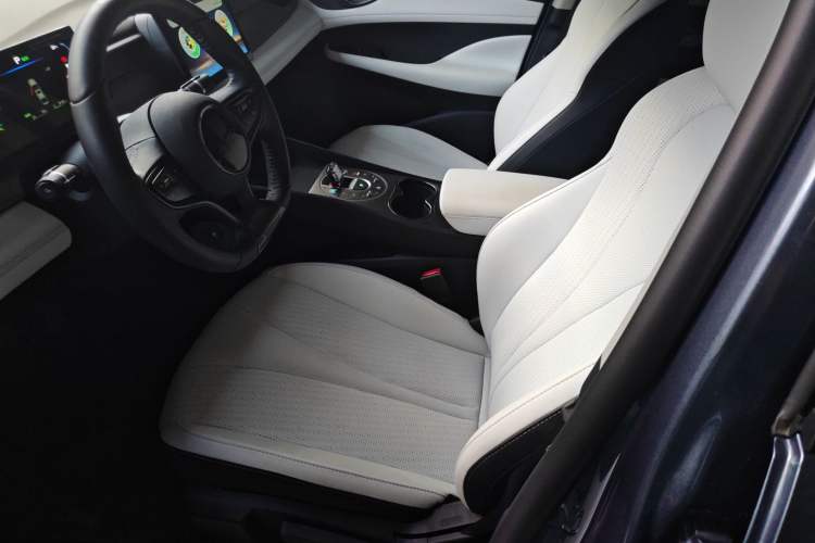 Used BYD Seal 05 DM-i 2025 DM-i Smart Drive 55KM Luxury Model Left Front Seat