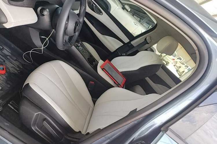 Used BYD Seal 05 DM-i 2025 DM-i Smart Drive 55KM Luxury Model Left Front Seat